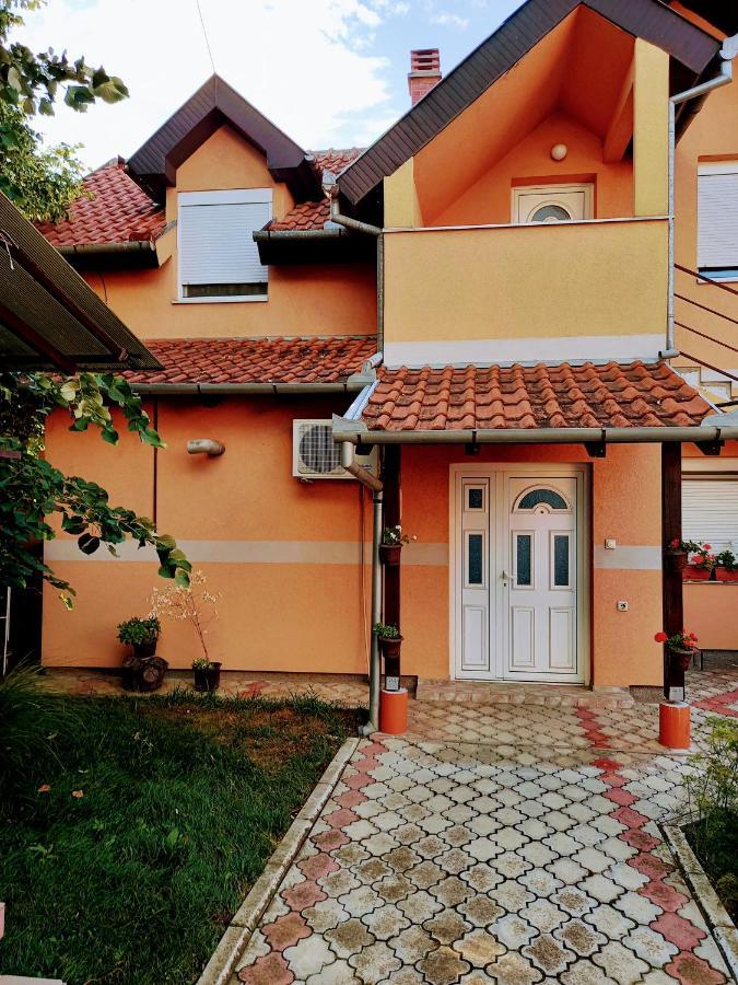 Apartament Stan Na Dan J & M Vrsac Zewnętrze zdjęcie
