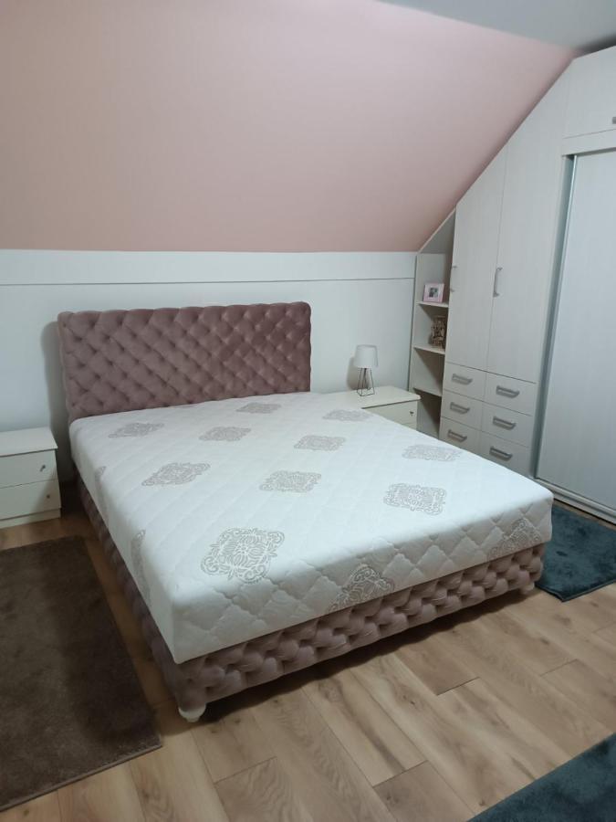 Apartament Stan Na Dan J & M Vrsac Zewnętrze zdjęcie